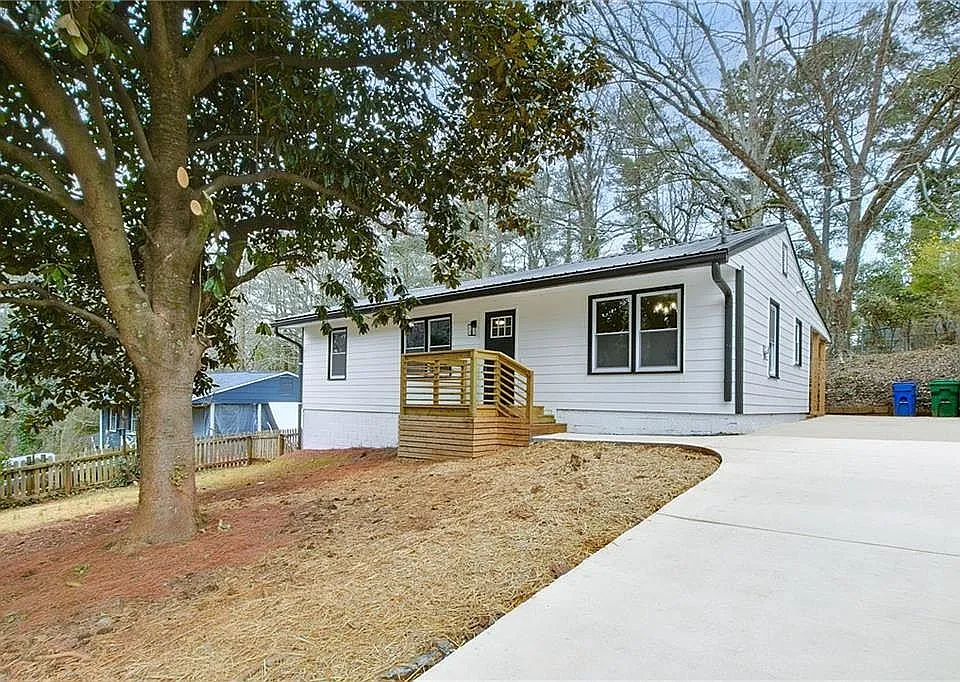 3393 Phillip Cir