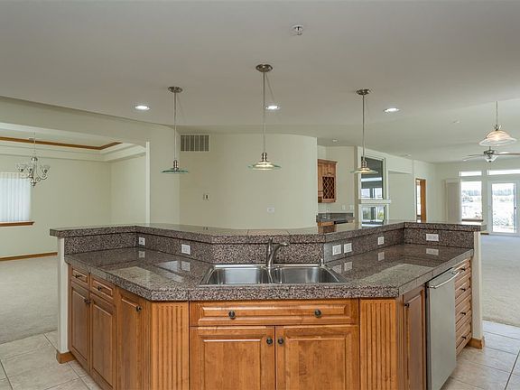 5th image of 334 Columbia Point Dr Unit 101