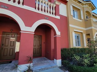 8938 SW 19th St #904, Hollywood, FL 33025