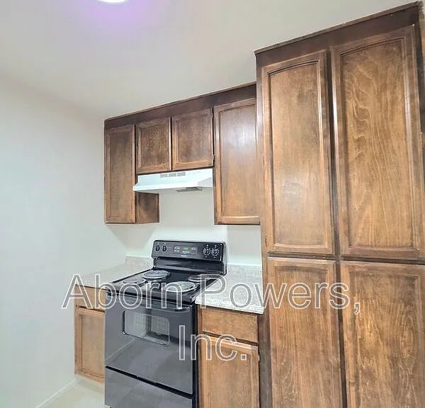 1221 B St #12 — Photo 7