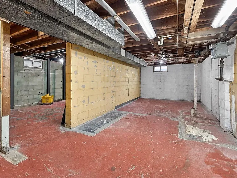 2255 Fenton St — Photo 14