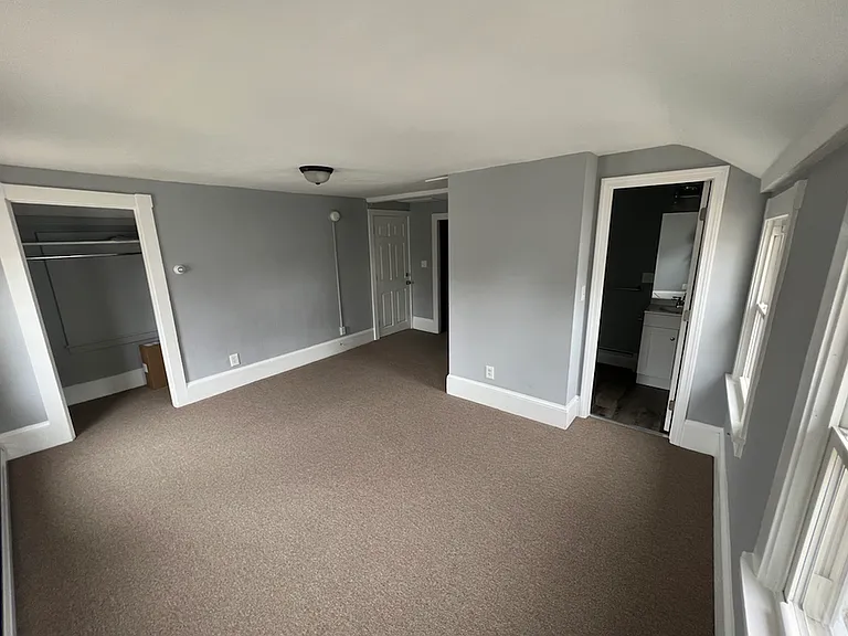 171 Essex St #3 — Photo 5