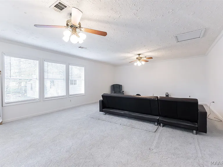 617 Wisteria Rd — Photo 18