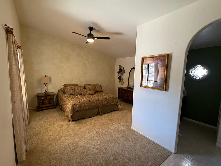 788 E Calle Esplendor — Photo 4