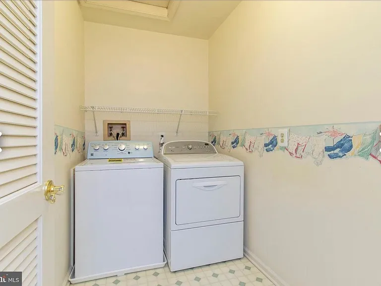 352 Glennbrook Way — Photo 16