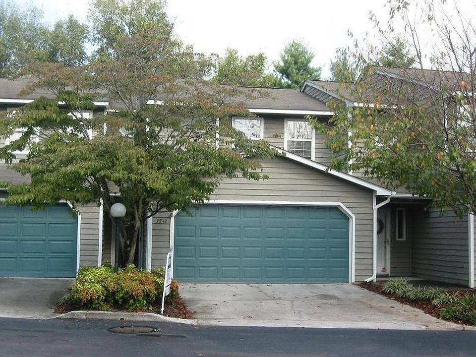 1st image of 7747 Village Dr