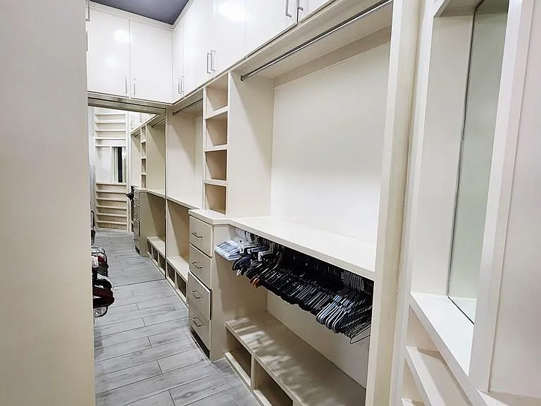 2521 Los Portales Dr — Photo 12