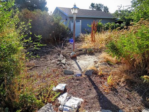 2nd image of 3825 W Country Squire Dr