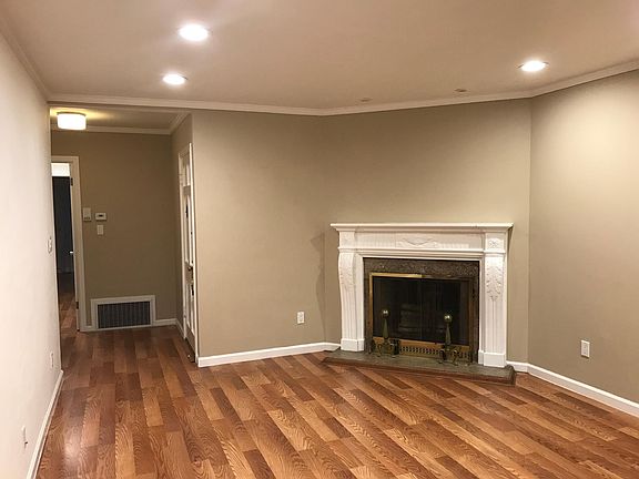 3rd image of 619 24th Ave