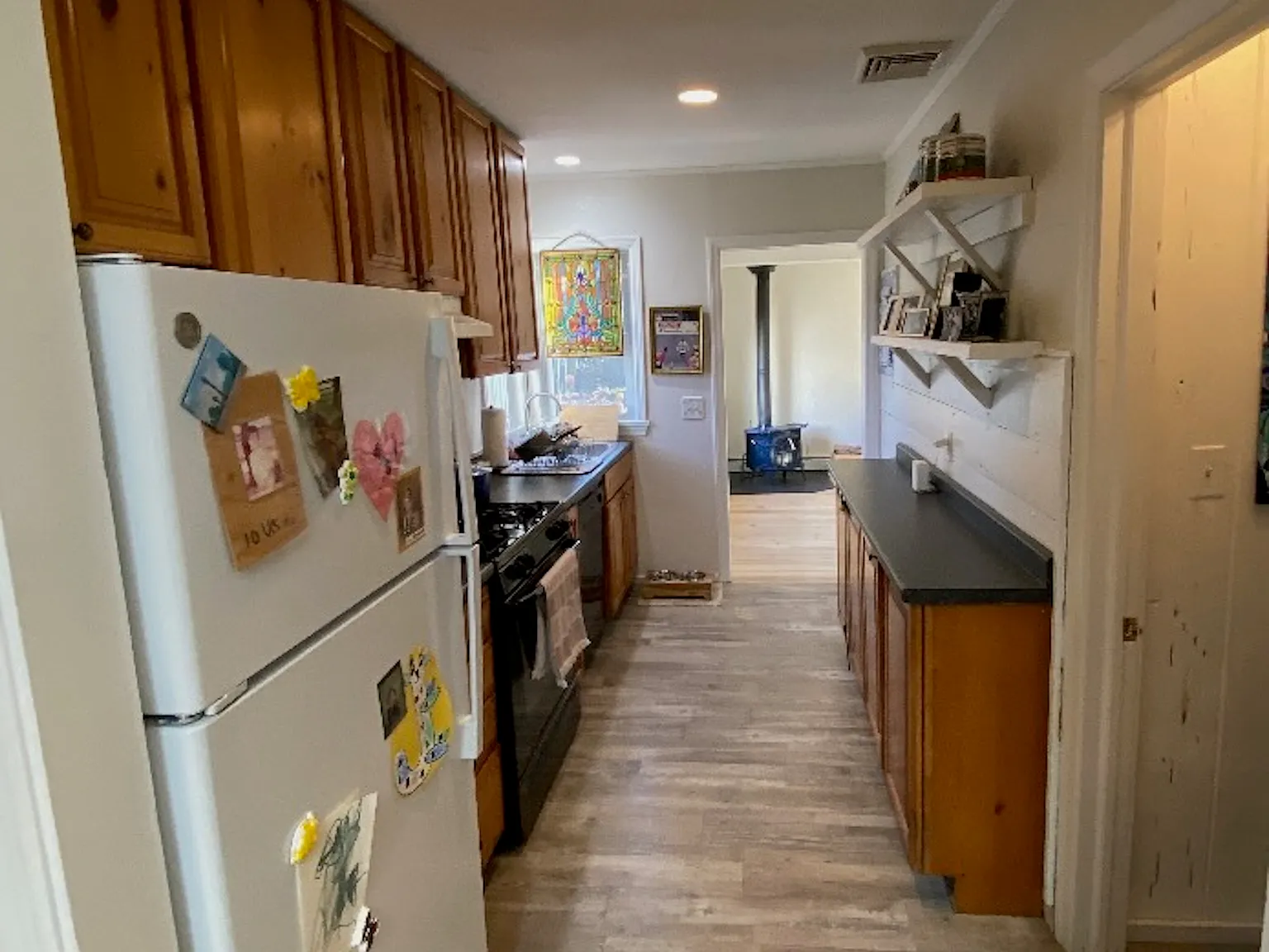Bright & Sunny 2 bedroom home in Sag Harbor — Photo 4