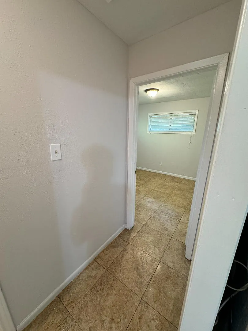 5036 Carmen St — Photo 2