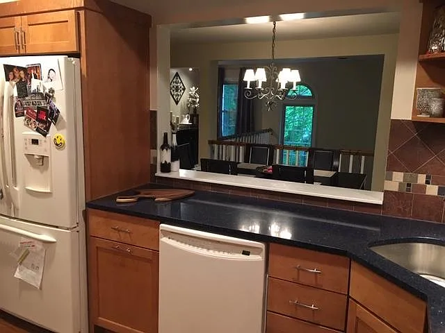 10508 Grosvenor Pl — Photo 6