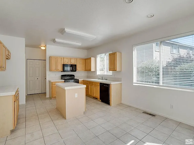 2702 Cintoia Dr — Photo 13
