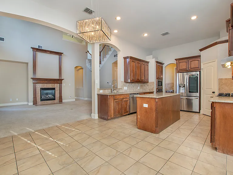 1838 Crowbridge Dr — Photo 12
