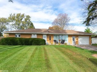 515 Bethany Rd, Sycamore, IL 60178