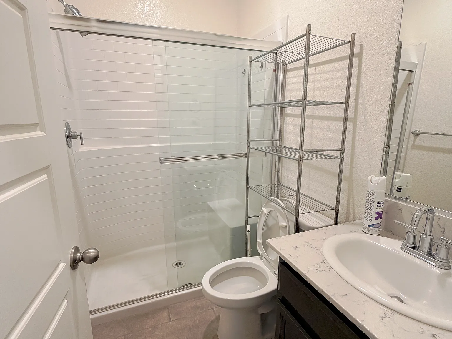 5 bed, 2502 sqft, $650 — Photo 4