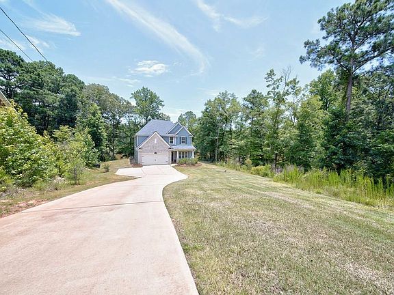 3rd image of 321 Lee Road 2046