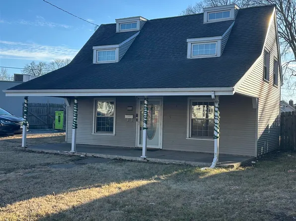 712 W Loucks Ave, Peoria, IL 61604