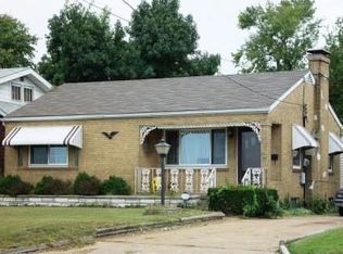 734 Jerome Ln, Cahokia, IL 62206