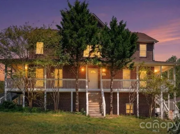 2976/2980 Propst Rd, Clover, SC 29710