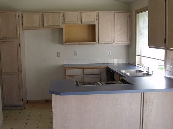 4th image of 24218 44th Avenue Ct E #24220