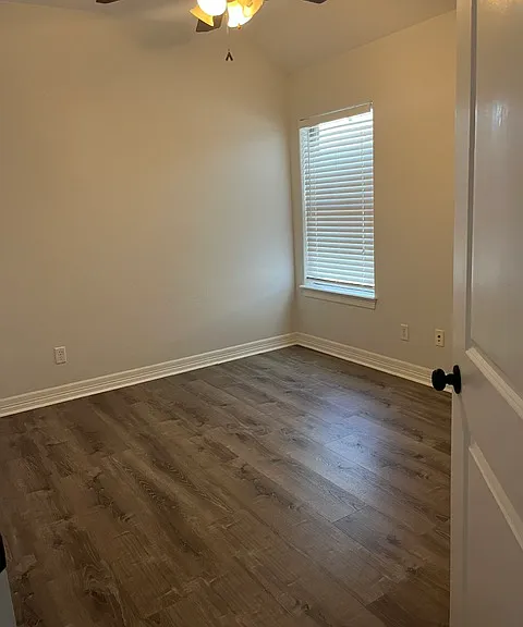 3903 Tournay Ln — Photo 22