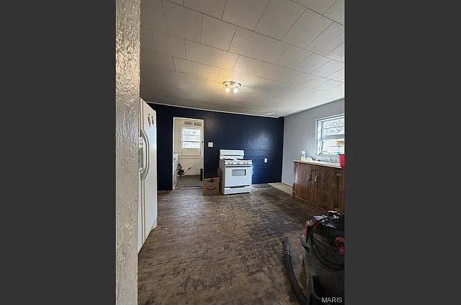 1004 S 25th St — Photo 6