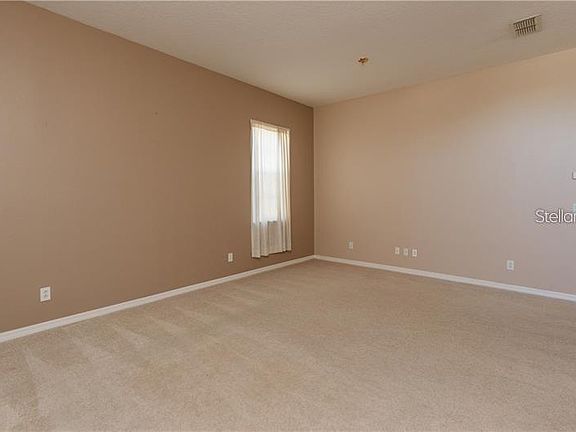 4th image of 2926 Daybreak Dr