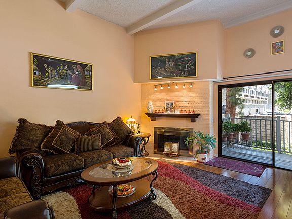 4th image of 18456 Lemarsh St Unit 42