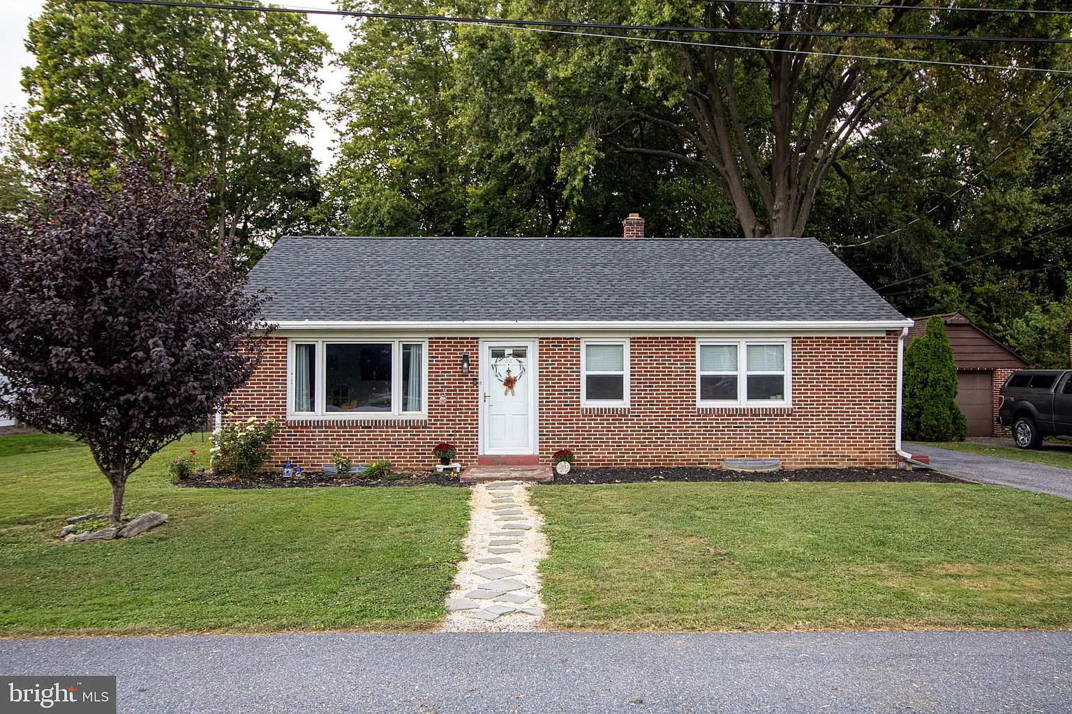 23 Plymouth Ave photo 1