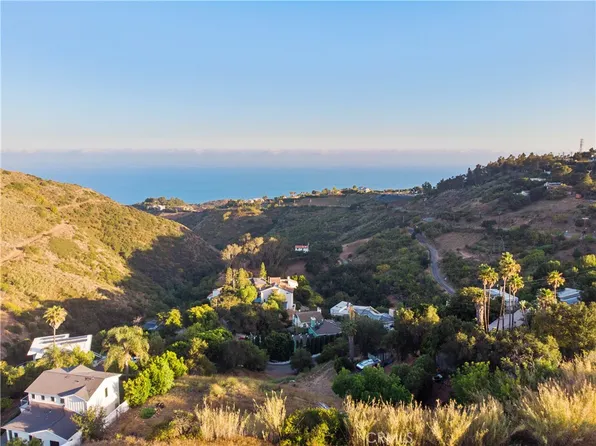 26585 Ocean View Dr Lot 77, Malibu, CA 90265