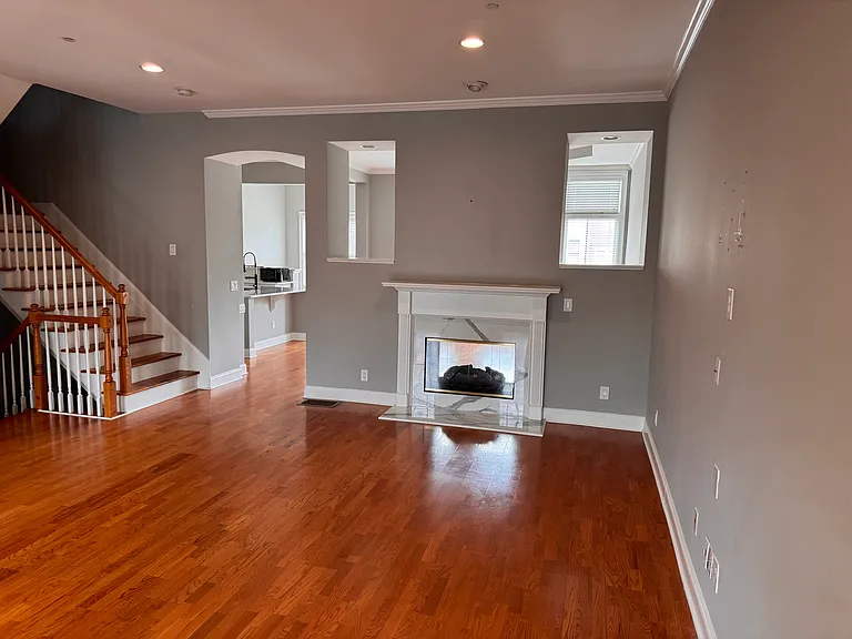 1454 Montclair Ct — Photo 23