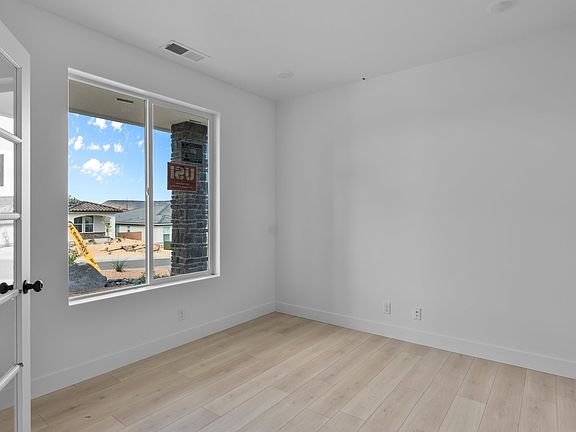 Office Flex Room
