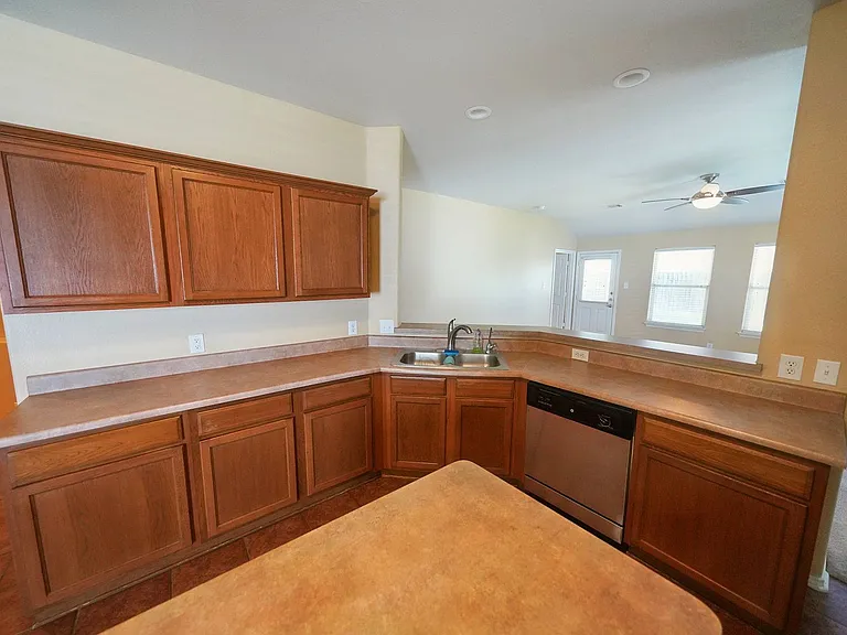 320 Longhorn Way — Photo 13