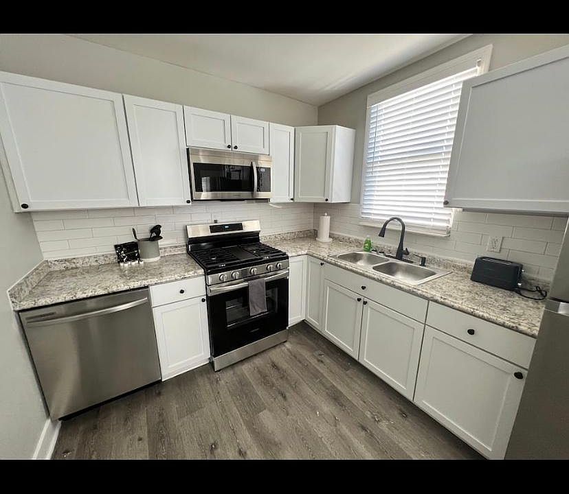 1st image of 1218 Parkway Ave