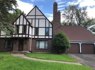 24 Dellwood Rd, Binghamton, NY 13903