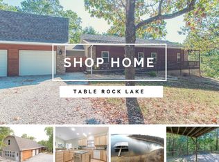 7 Roundhill Rd, Kimberling City, MO 65686