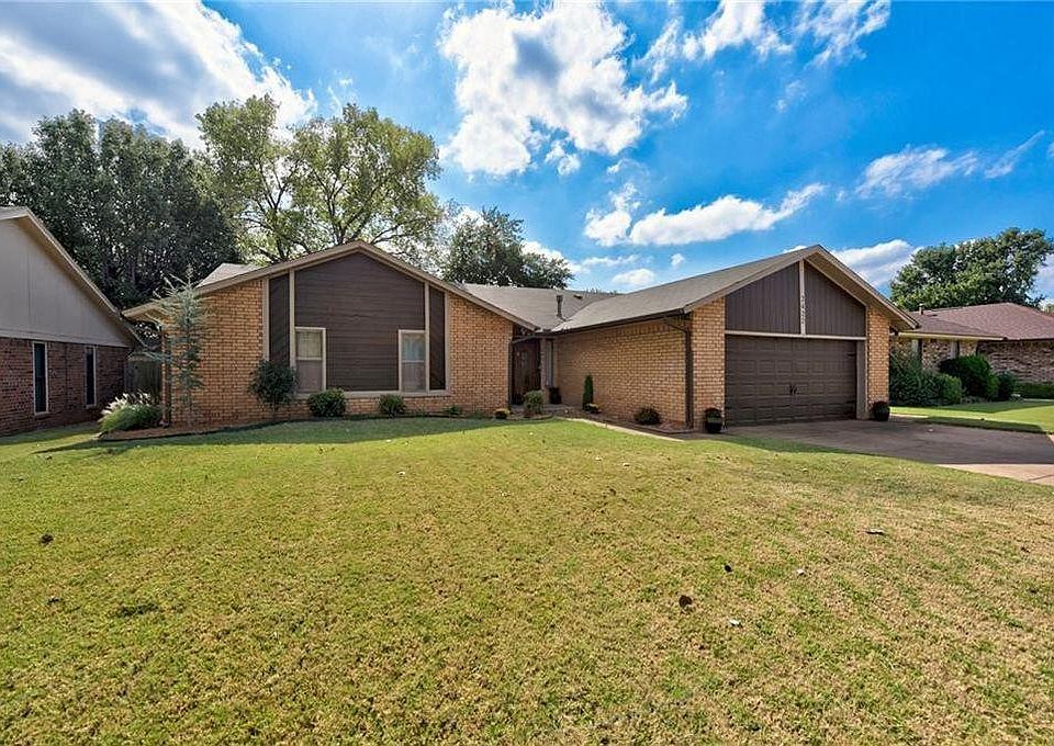 1st image of 2422 Countrywood Ln