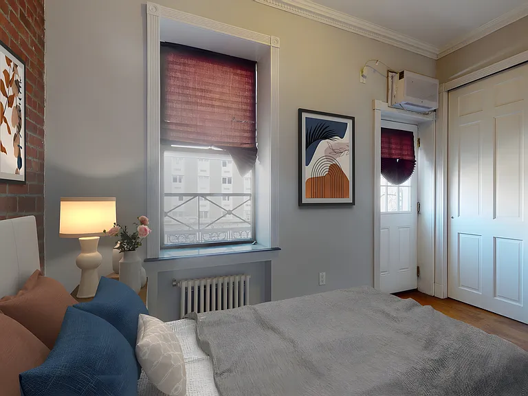 724 10th Ave #3B — Photo 7