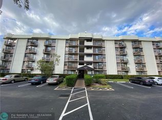 2771 Riverside Dr APT 312, Pompano Beach, FL 33065