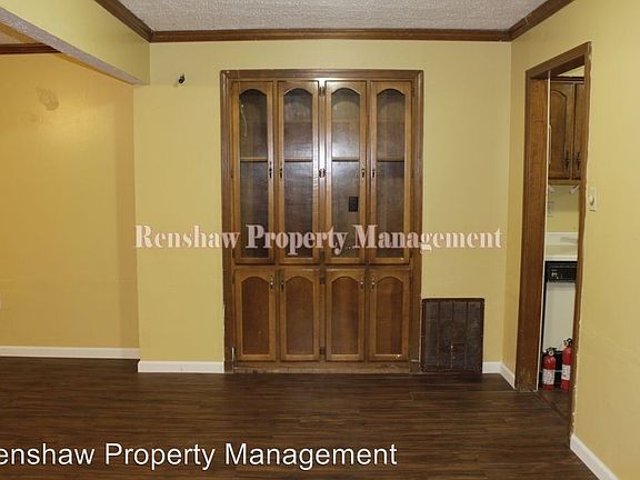 3rd image of 3021 Huntington Trail Dr