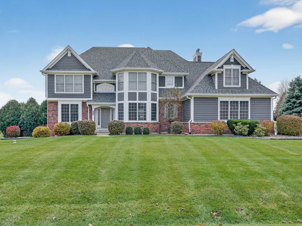 41W815 Bowgren Dr, Elburn, IL 60119