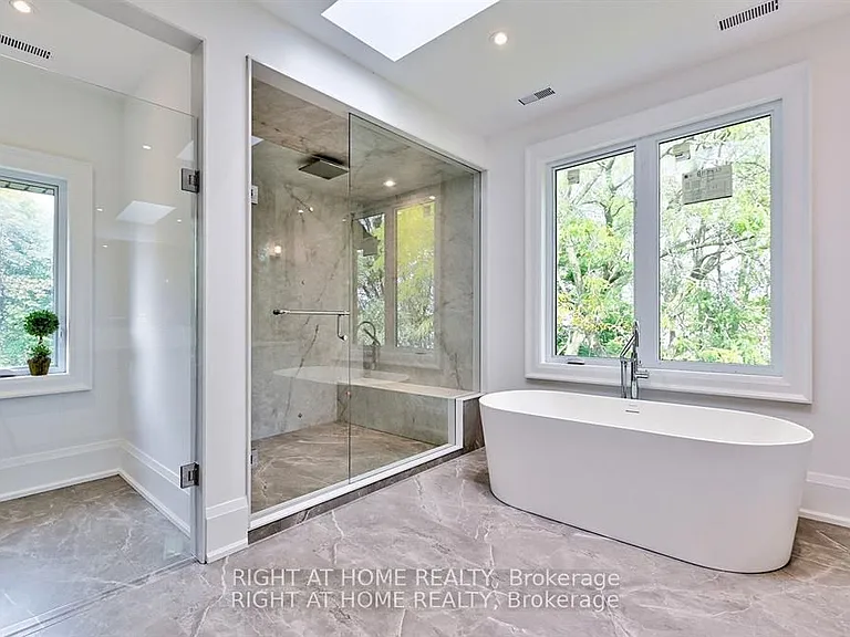 27 Hurlingham Cres — Photo 29