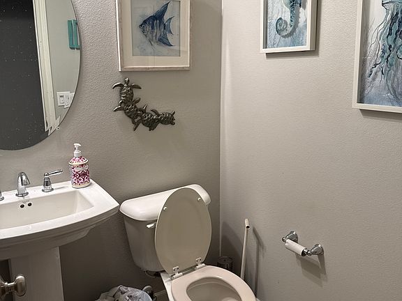 5th image of 29656 Olympic Dr #1