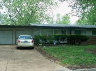 10574 Murat Dr, Saint Louis, MO 63136