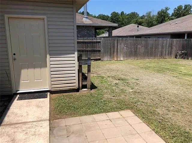 109 Village Oaks Blvd — Photo 9