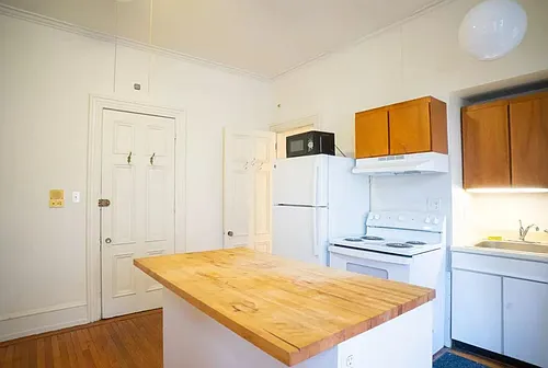 3410 Baring St #2 Photo 1