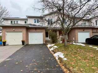 3 Baton Ct, Ottawa, ON K2L 4C8