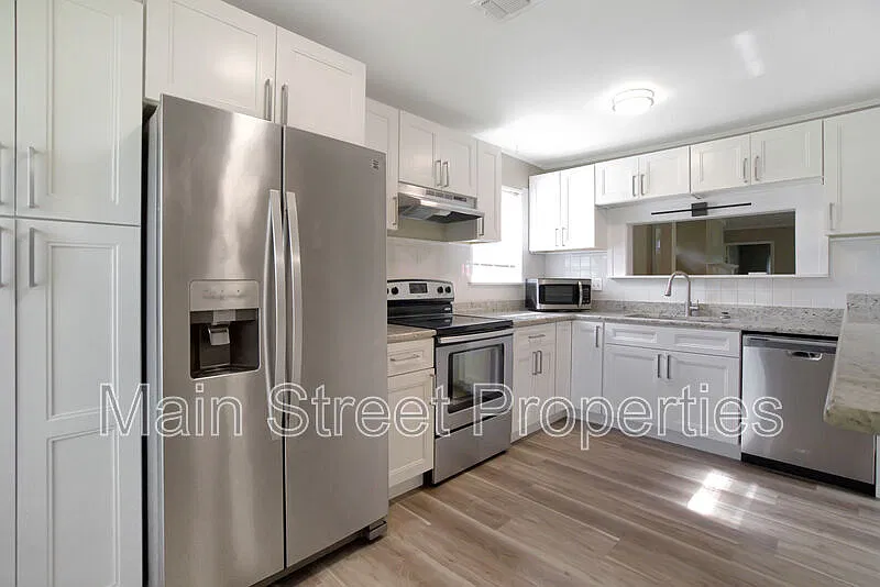 4 bed, 2.5 bath, 1764 sqft, $1,850 — Photo 4