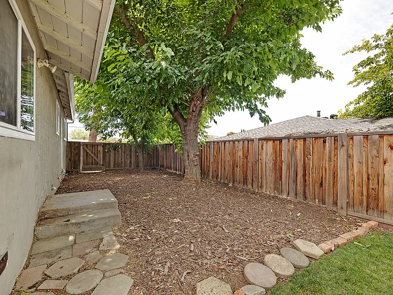 1159 Madrone Way — Photo 27